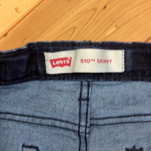 Boys 16  Levi’s Jeans - Picture 3 of 4